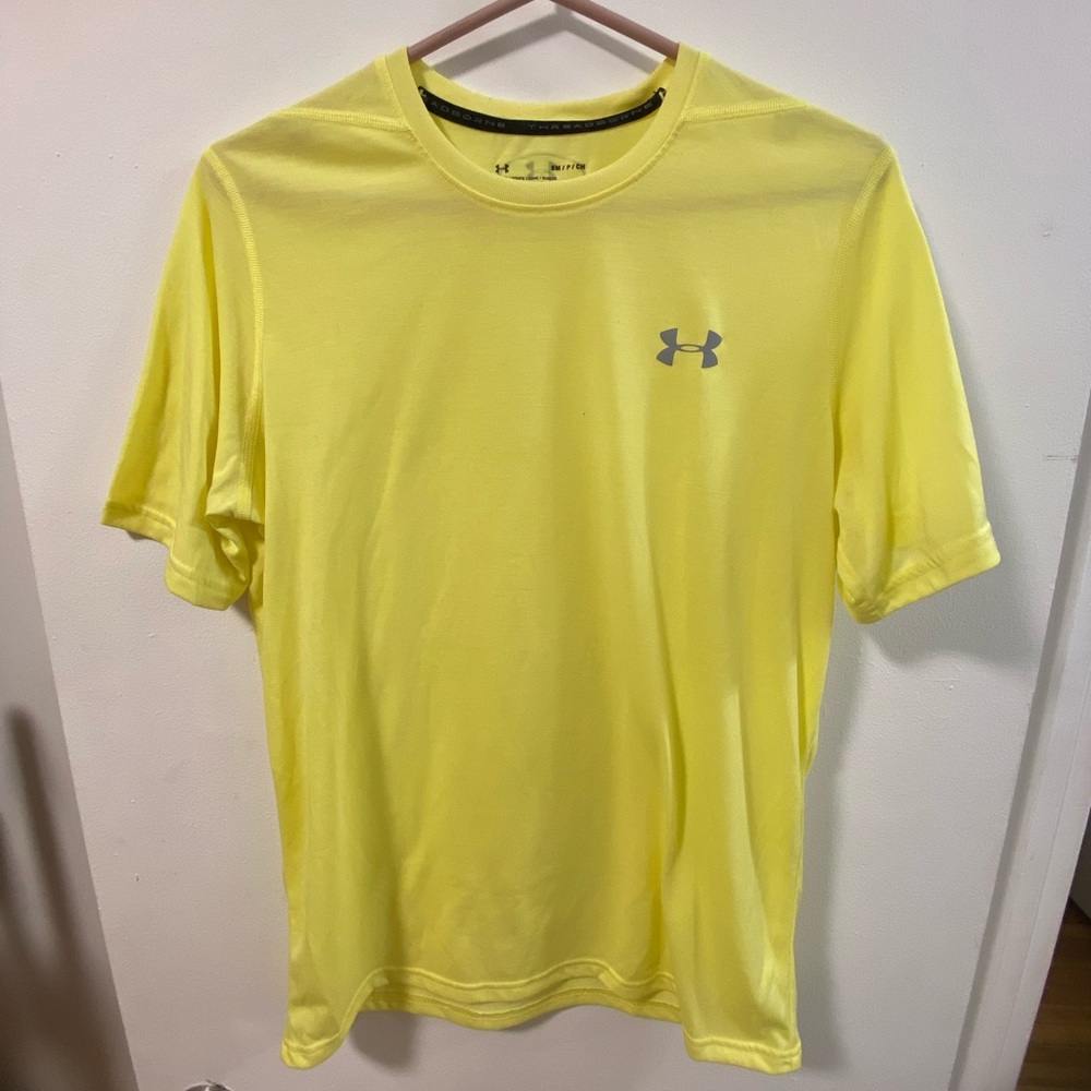 Under Armor T-Shirt SMALL